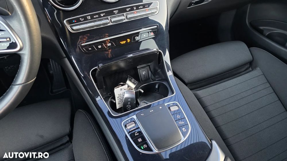 Mercedes-Benz GLC 300 d 4Matic 9G-TRONIC - 10