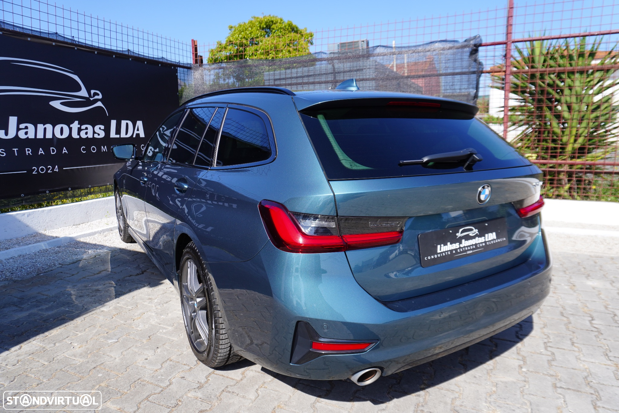 BMW 330 e Touring Line Sport Auto - 4
