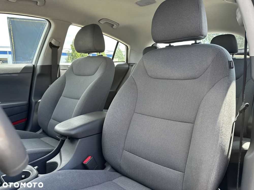 Hyundai IONIQ Hybrid Premium - 12