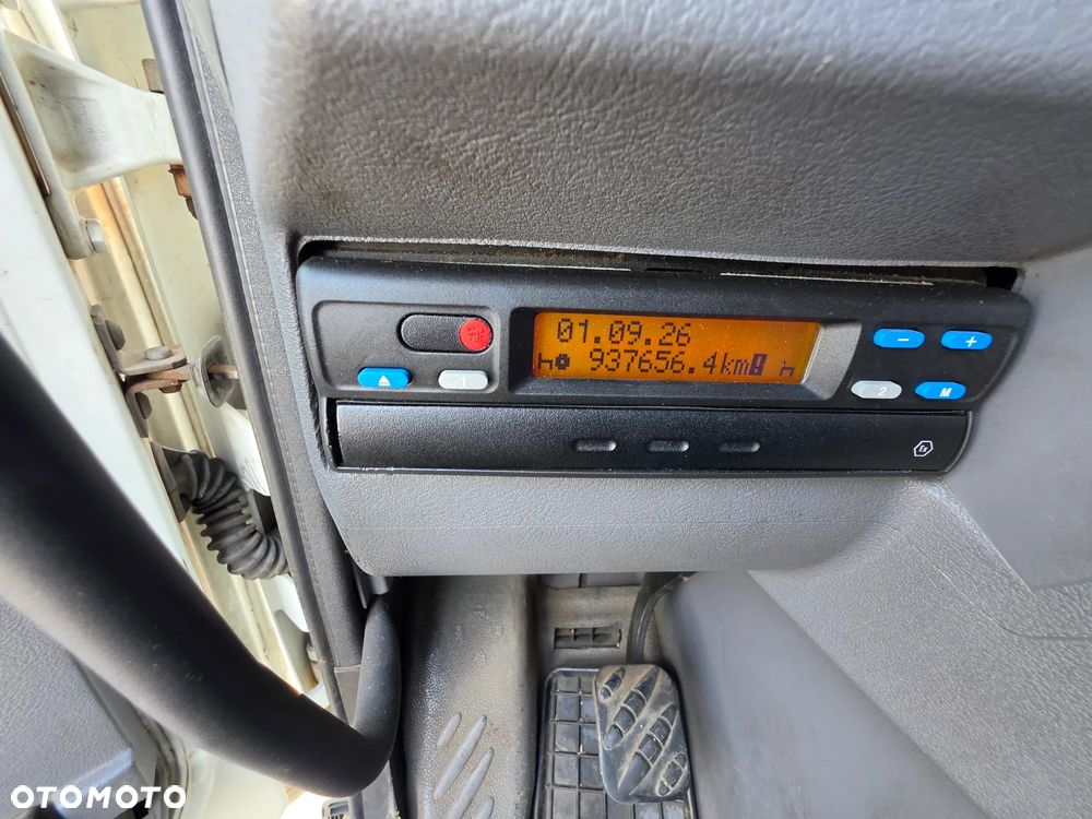 Renault Premium - 7