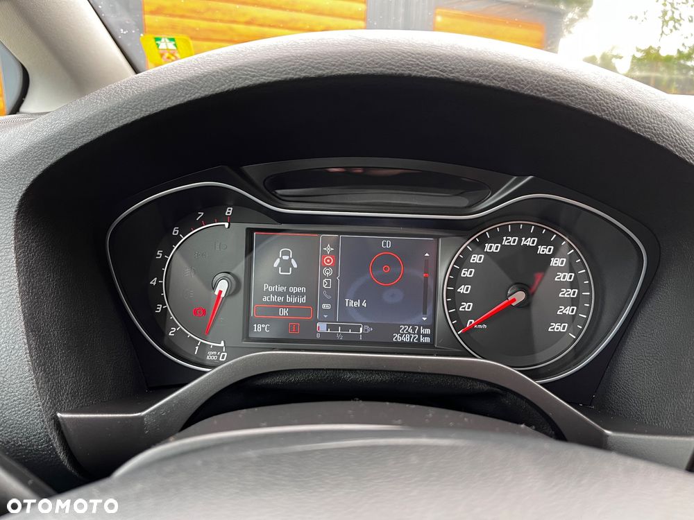 Ford S-Max 1.6 T Titanium - 37