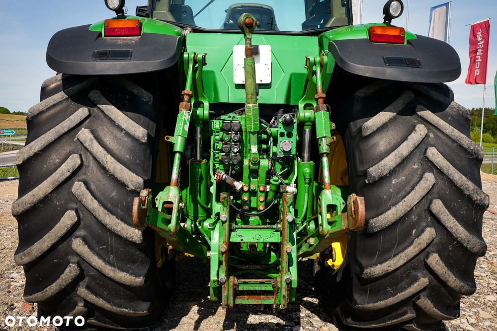 John Deere 8220 - 29