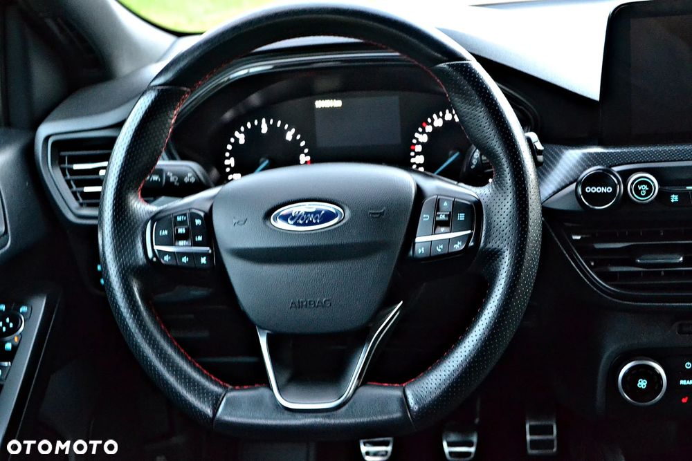 Ford Focus 2.0 EcoBlue STart-Stopp-System ST-LINE - 30