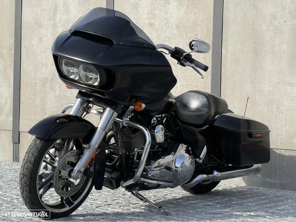 Harley-Davidson FLT Road Glide Special | Black Denim - 10