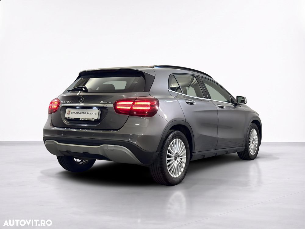 Mercedes-Benz GLA 200 d Aut. - 6