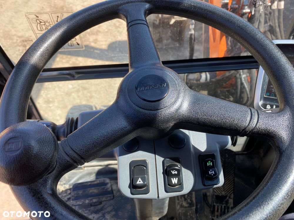 Doosan DX57W-5 - 18