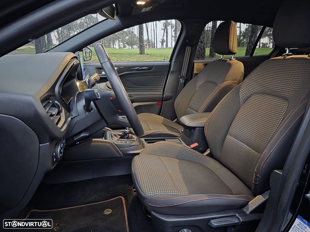 Ford Focus SW 1.0 EcoBoost Hybrid ST-LINE - 8