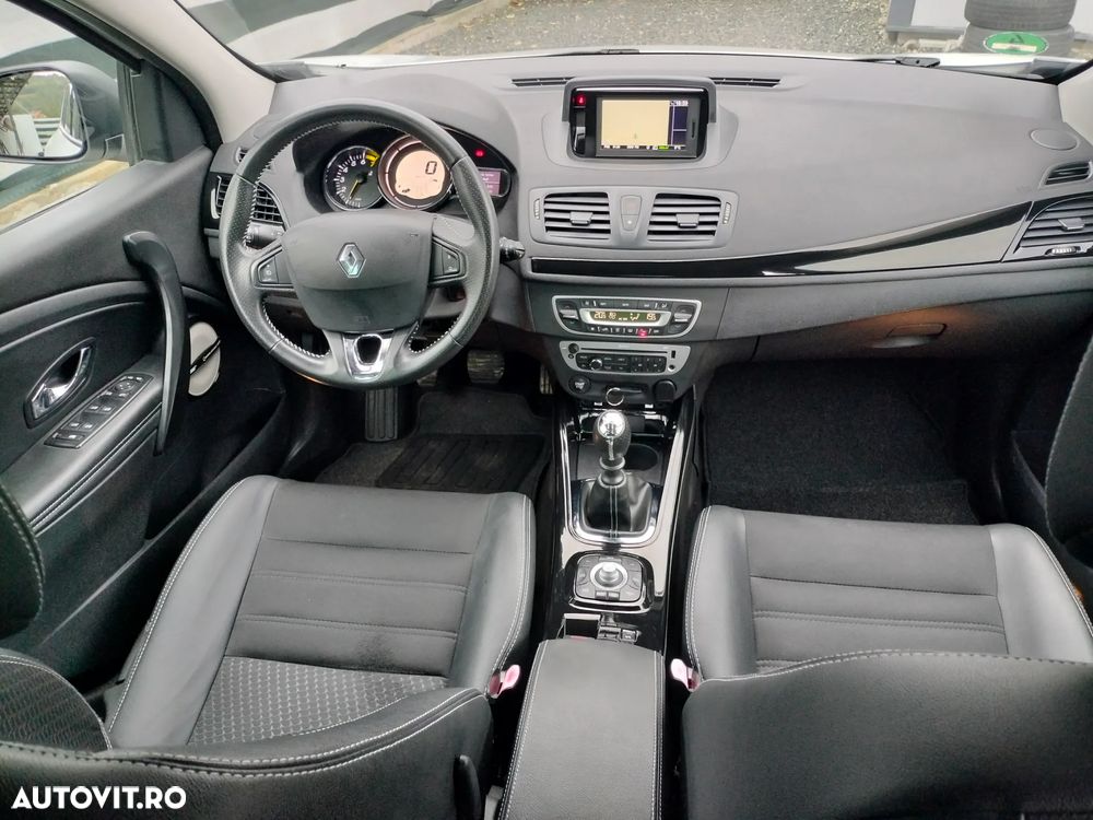 Renault Megane ENERGY TCe 130 Start & Stop Bose Edition - 6