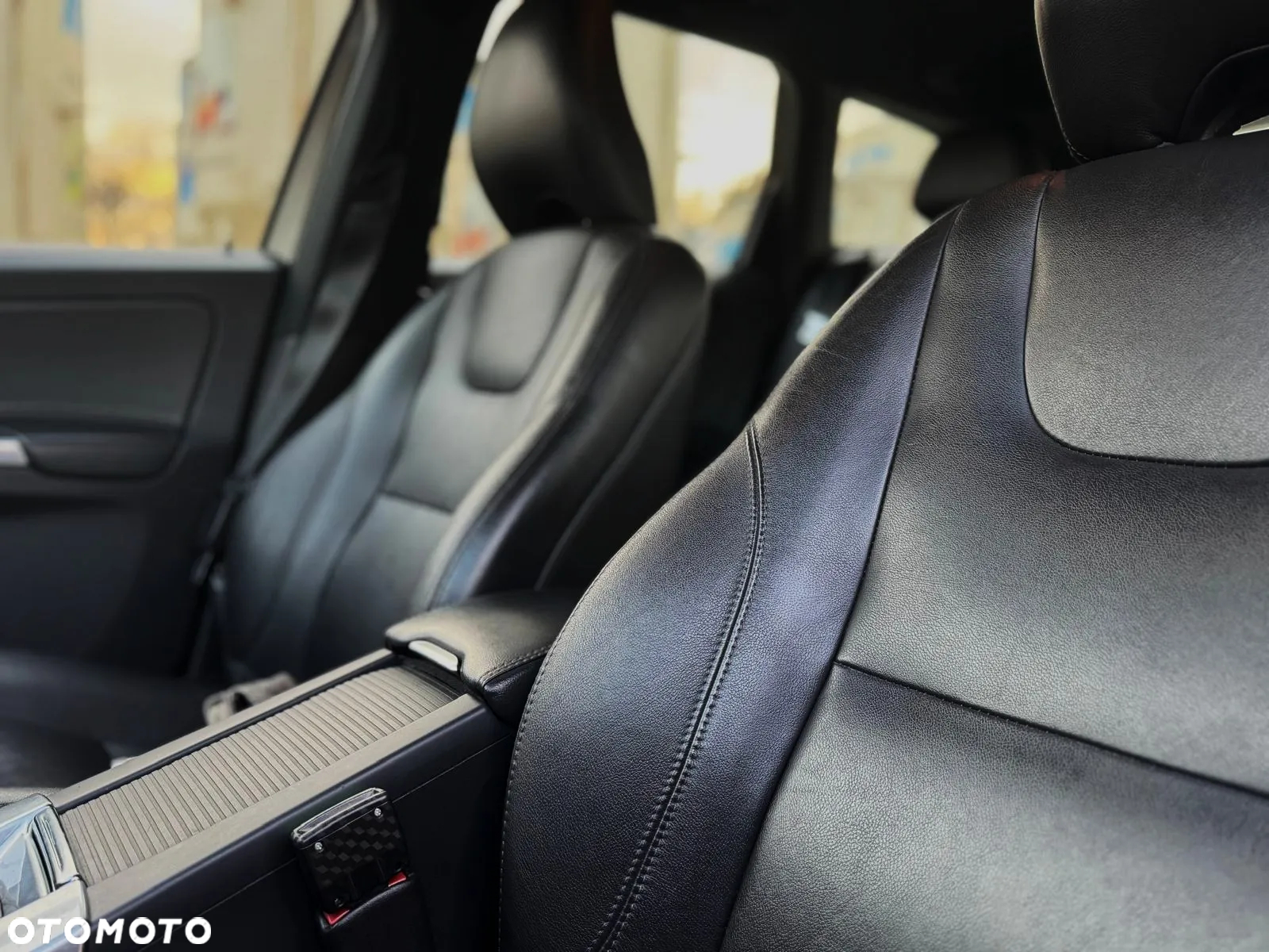 Volvo XC 60 - 25