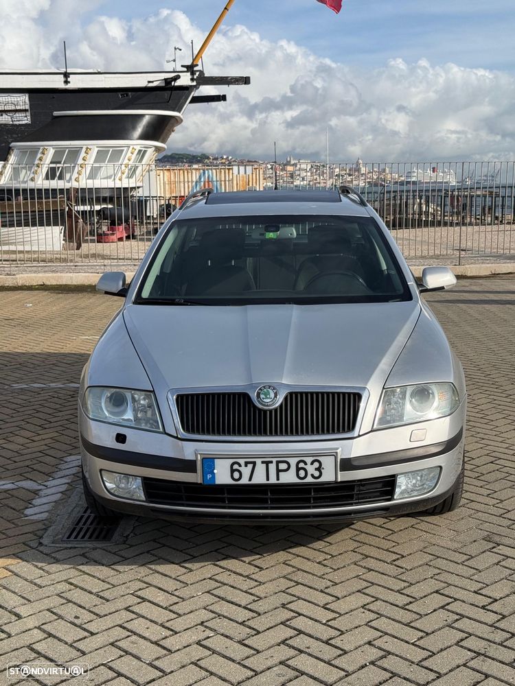 Skoda Octavia Break 2.0 TDI DPF DSG FAMILY - 1