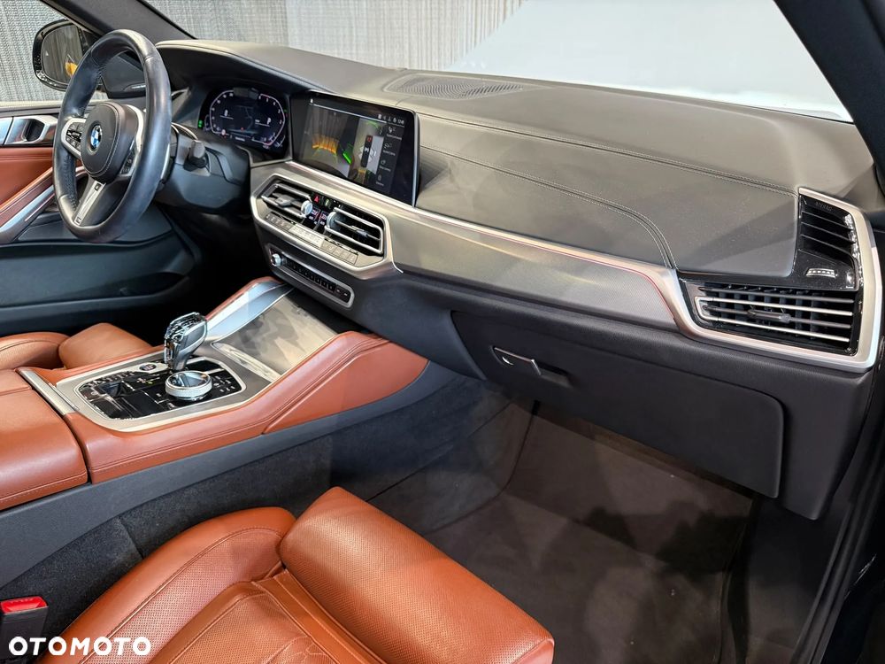 BMW X6 xDrive40d mHEV - 11