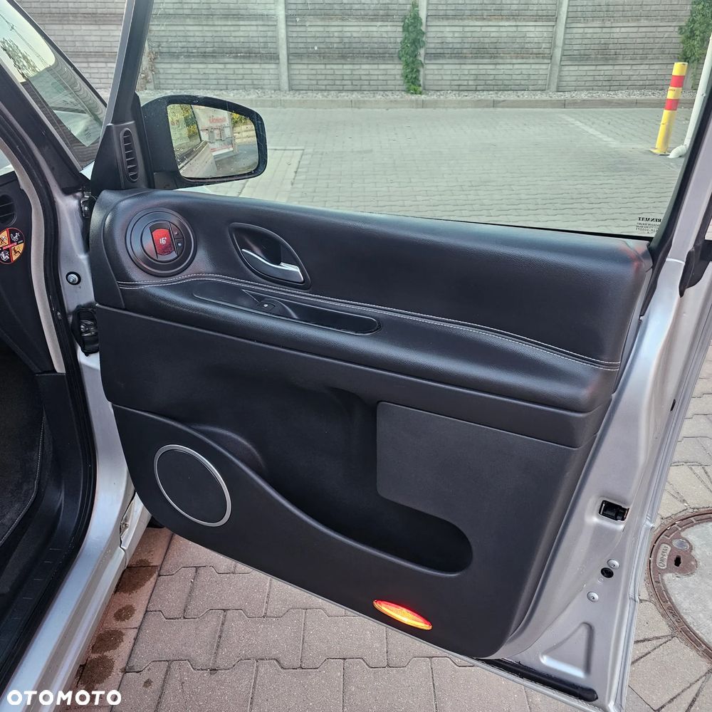 Renault Espace 2.0 dCi FAP Edition PGA - 15