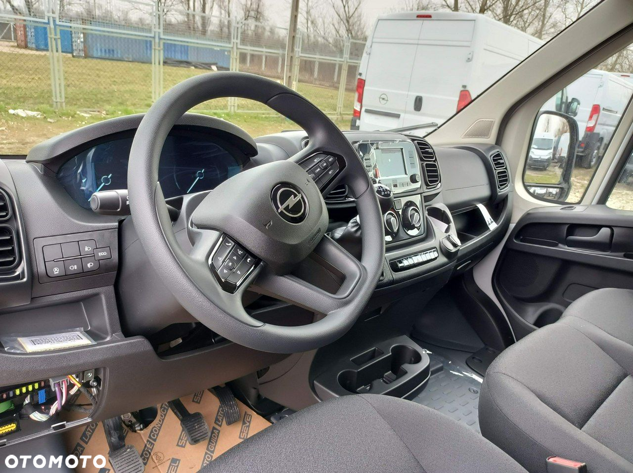 Opel Movano - 2