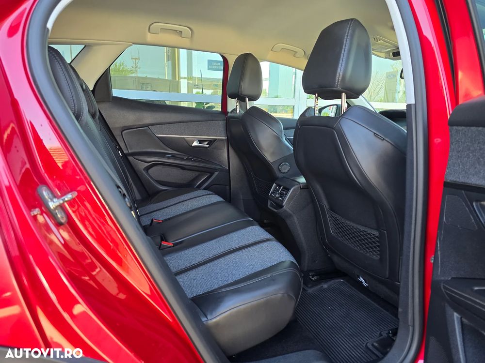 Peugeot 3008 1.5 BlueHDI S&S EAT8 GT-Line - 13