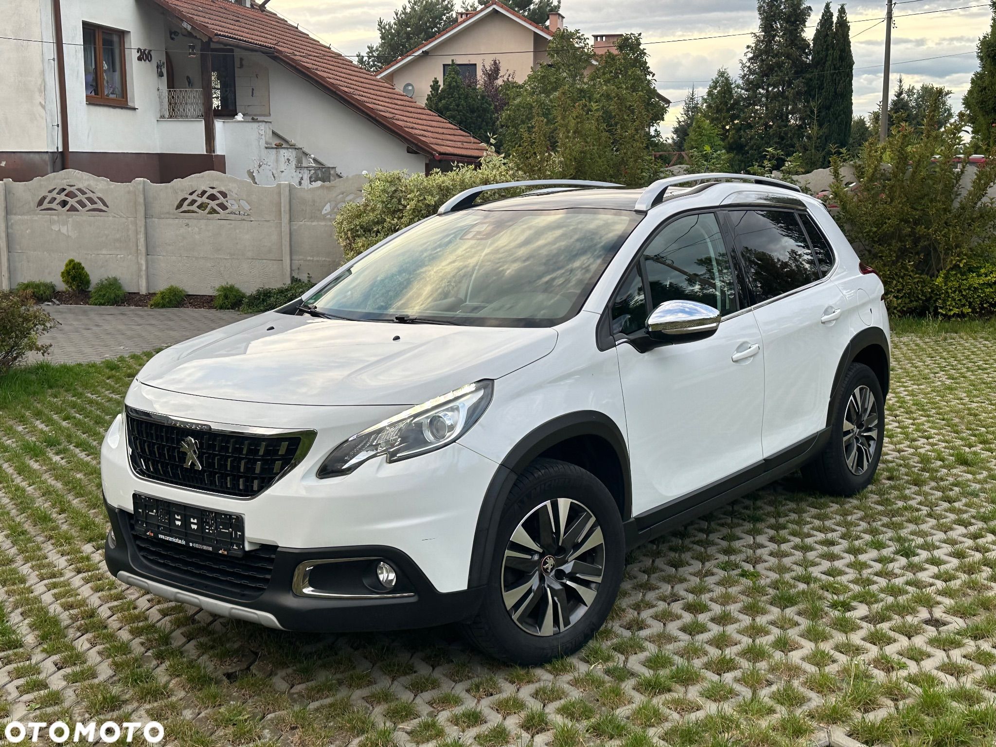 Peugeot 2008 - 1