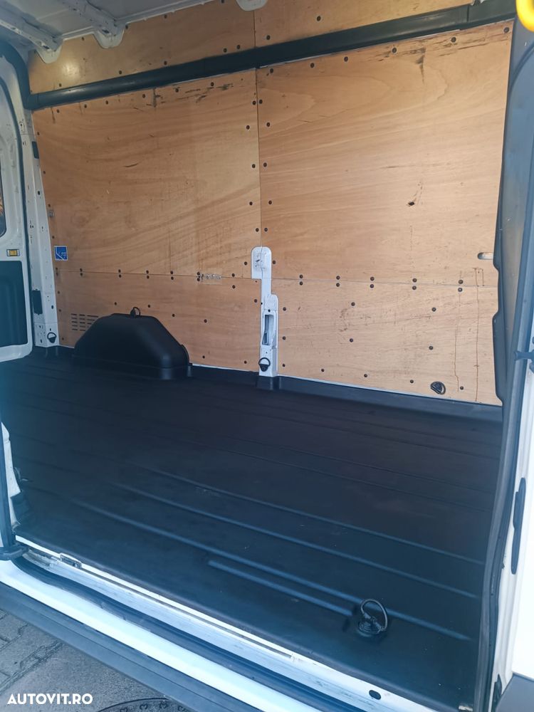 Ford Transit Mk8 - 8