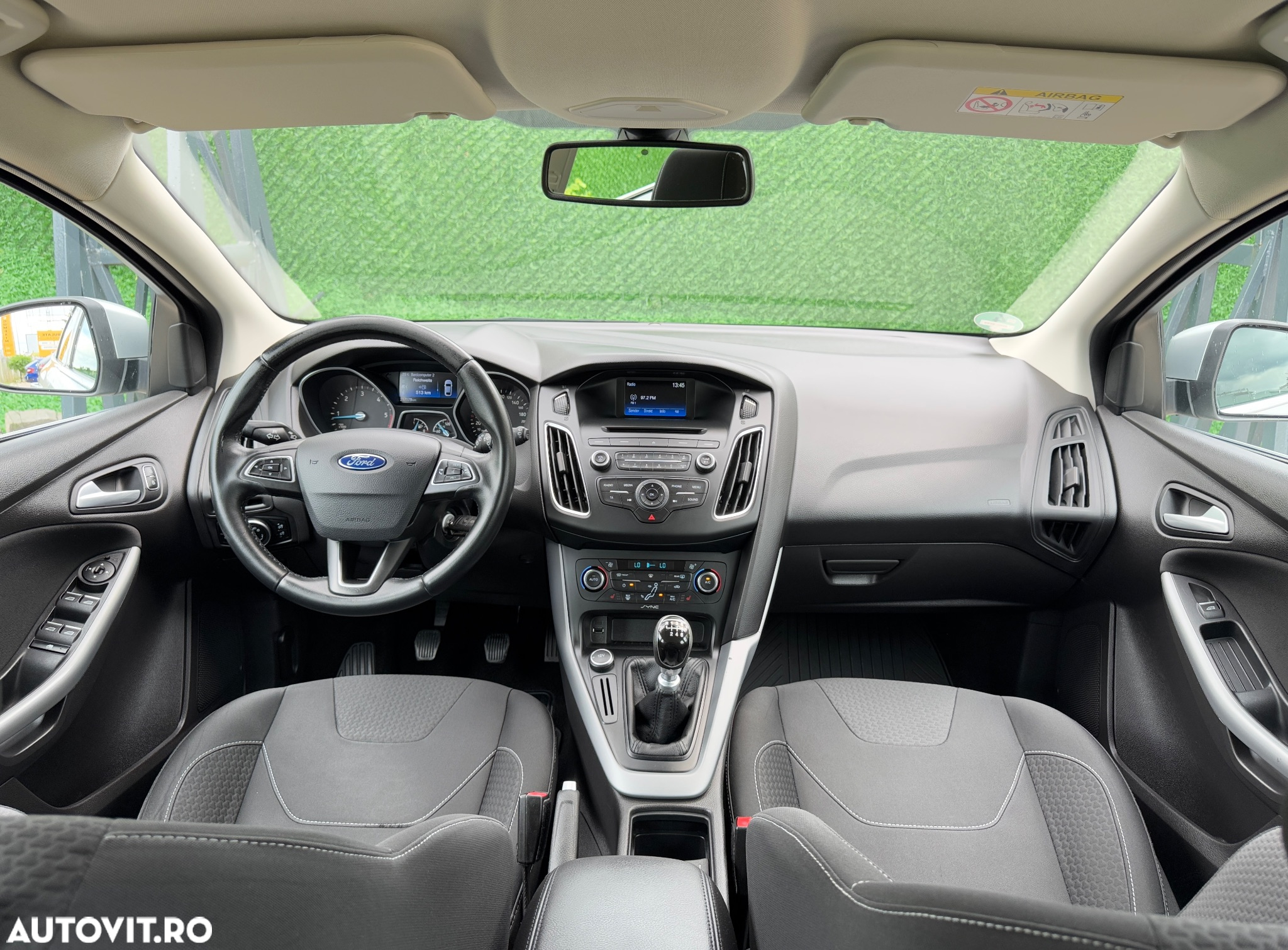 Ford Focus - 8