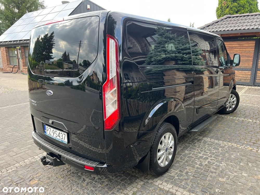 Ford Tourneo Custom - 9
