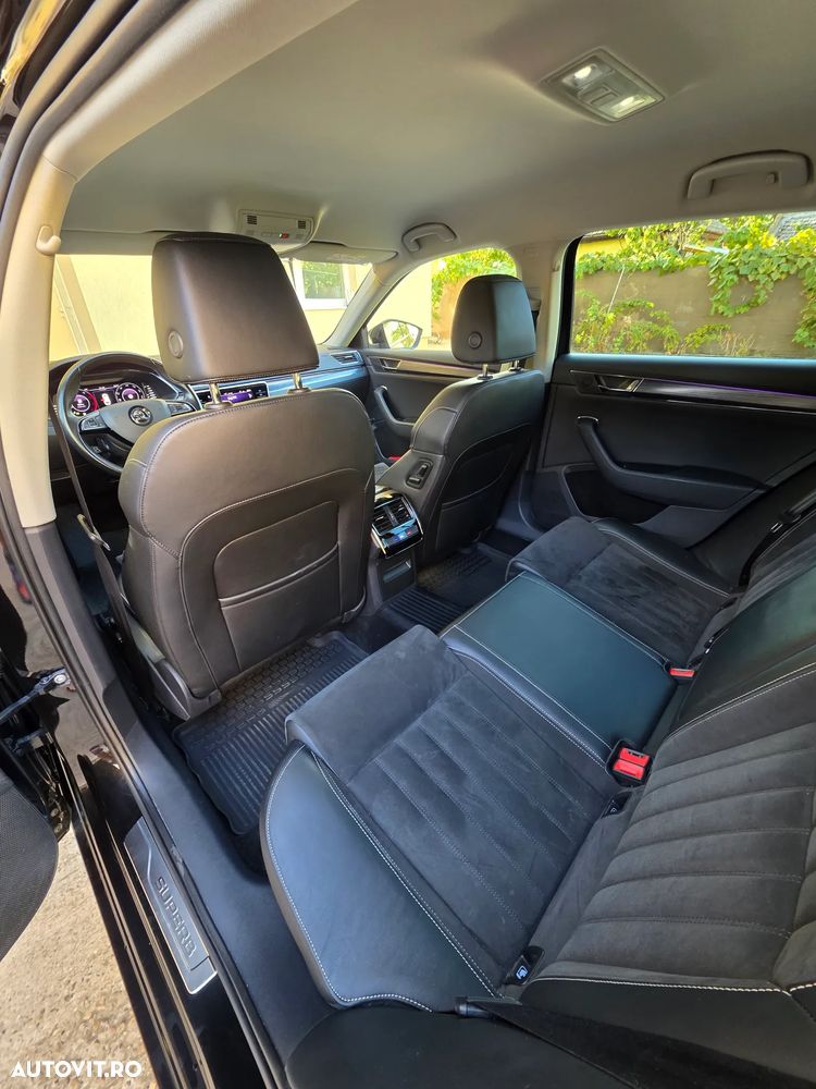 Skoda Superb 2.0 TDI DSG Style - 11