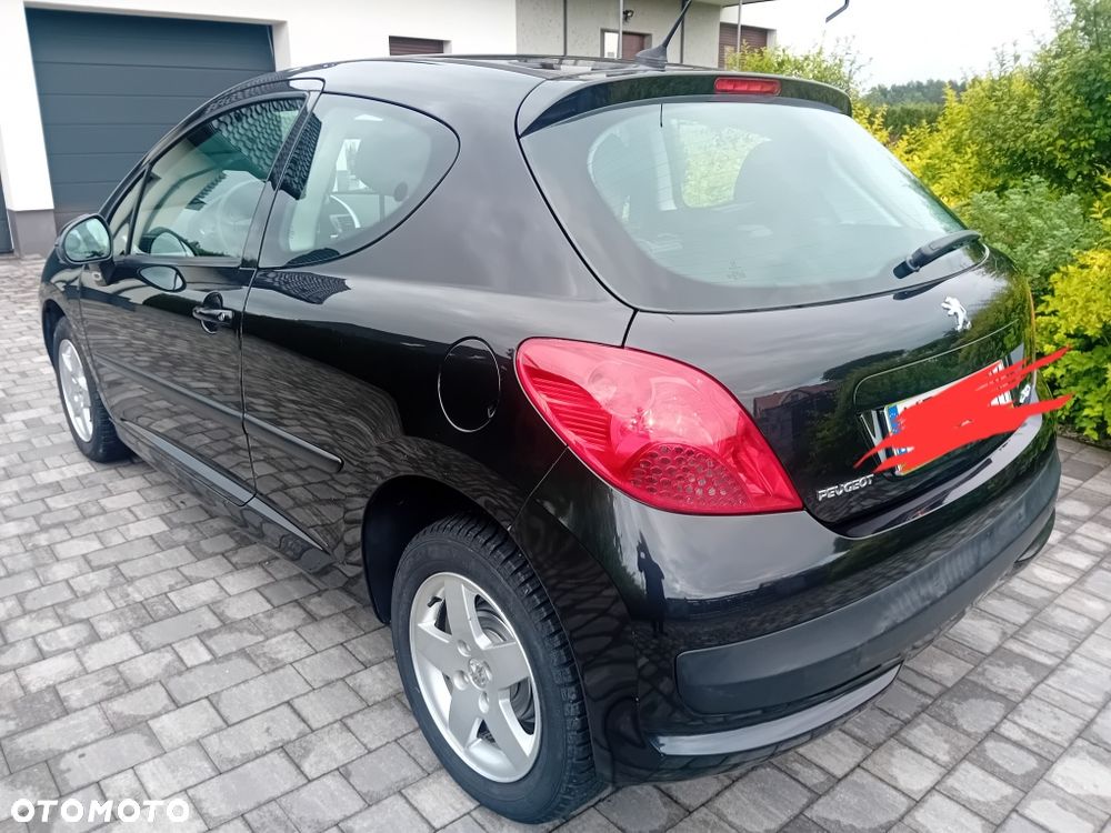 Peugeot 207 - 6