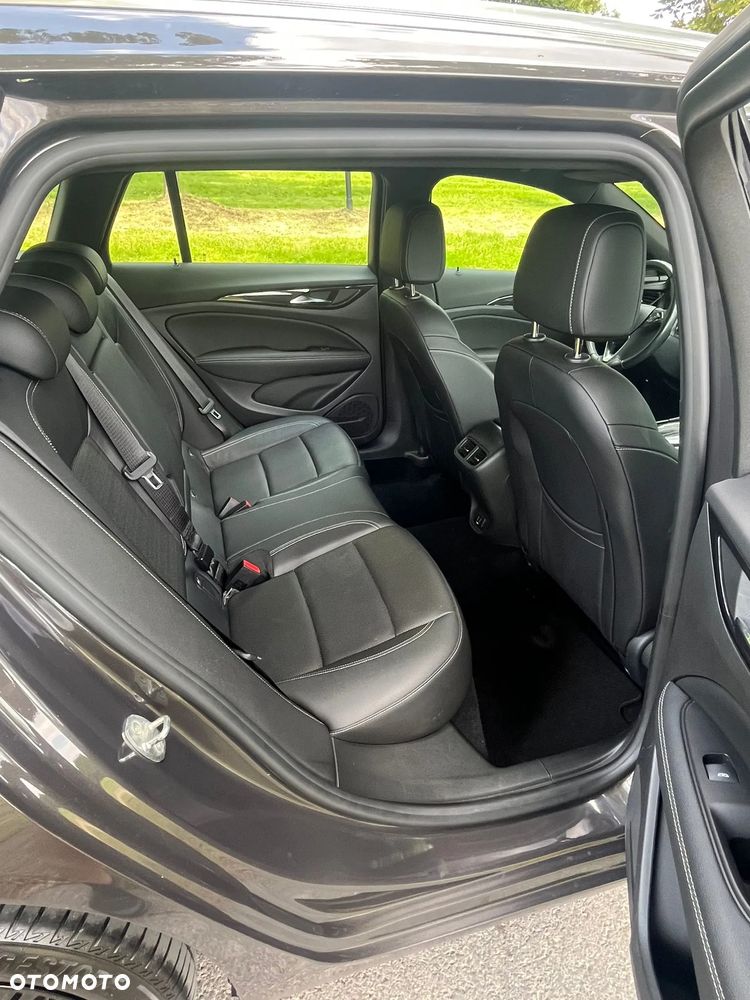 Opel Insignia 2.0 CDTI 4x4 - 17