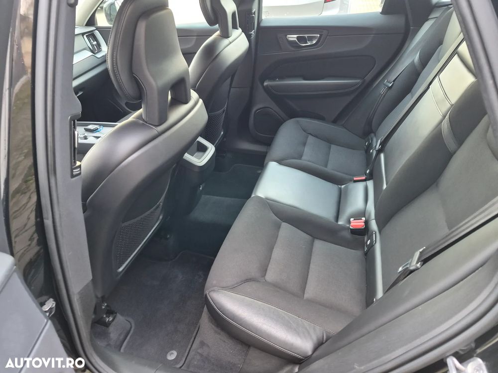 Volvo XC 60 D4 AWD Momentum - 15