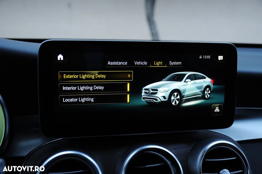 Mercedes-Benz GLC Coupe 300 4Matic 9G-TRONIC Exclusive - 26