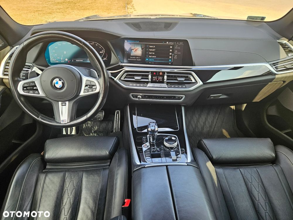 BMW X5 M50i - 19