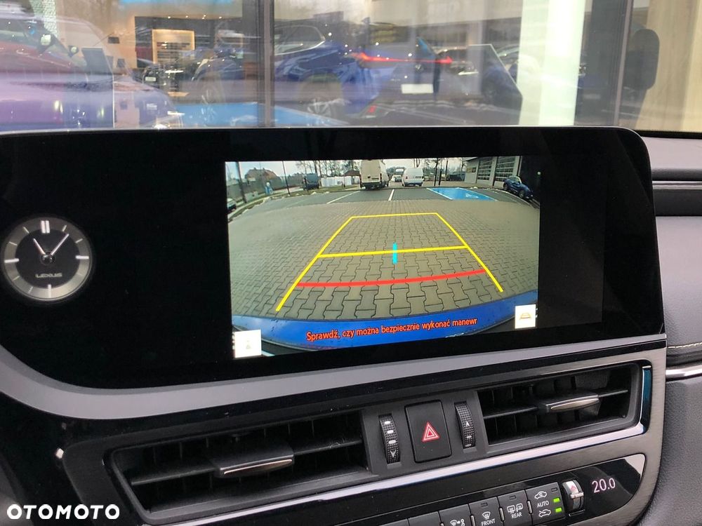 Lexus ES 300h F Sport Design - 21