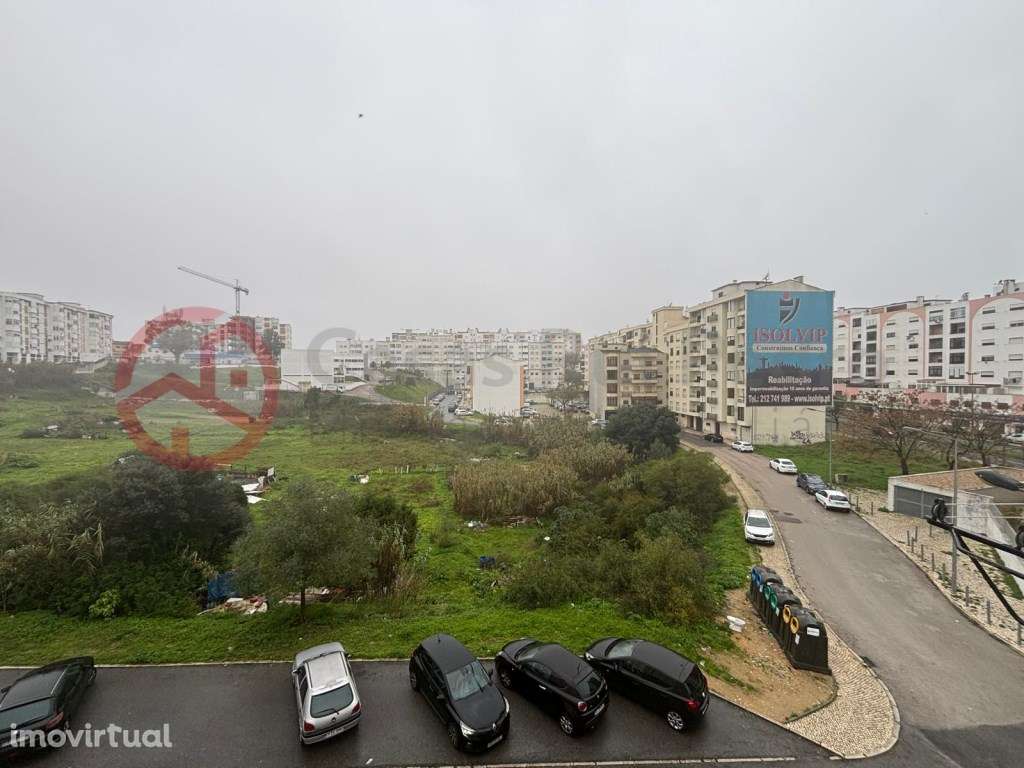 Apartamento T3 numa zona muito central no Feijó, Almada - Grande imagem: 3/20