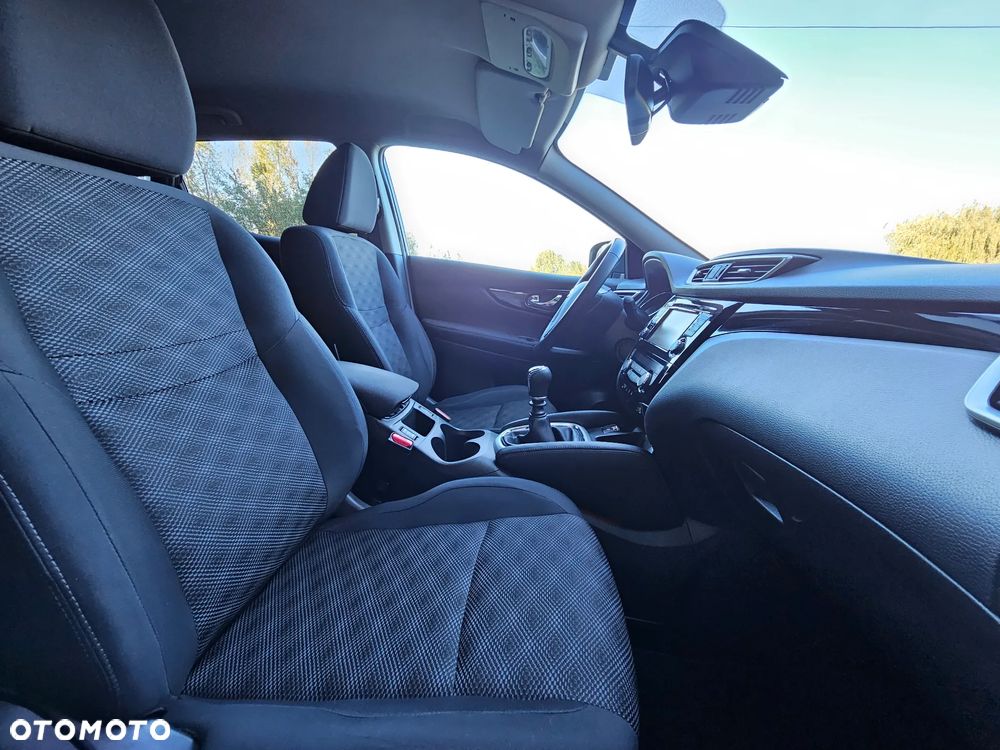 Nissan Qashqai 1.2 DIG-T N-Connecta - 32
