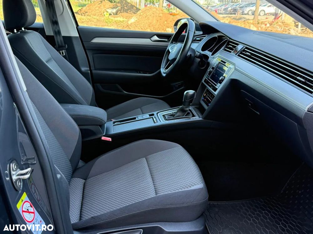 Volkswagen Passat 1.5 TSI ACT DSG Trendline - 16