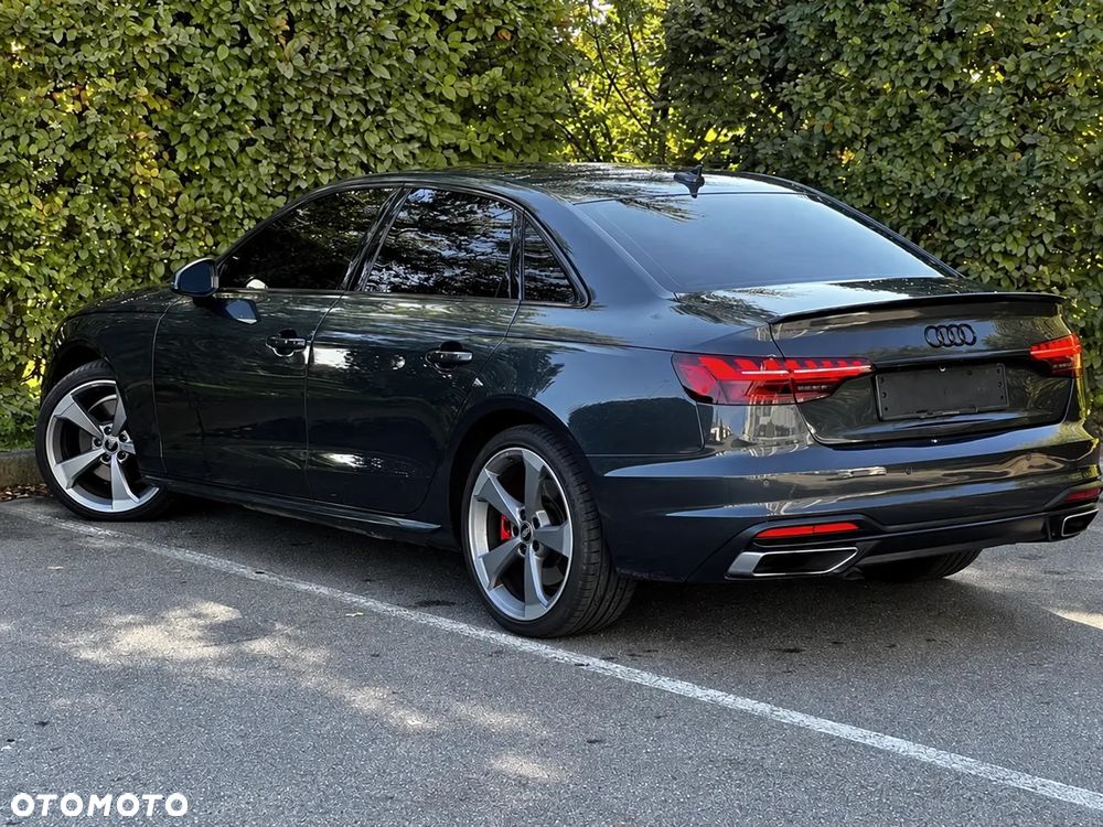 Audi A4 Limousine - 5