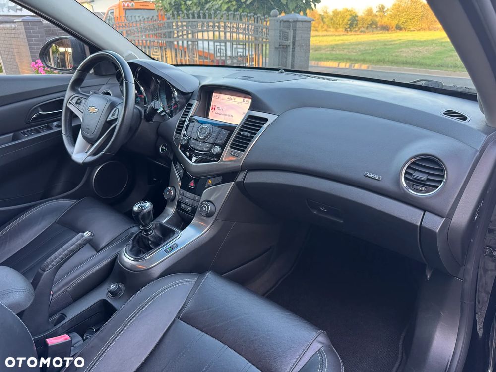 Chevrolet Cruze 1.4T LTZ+ - 14