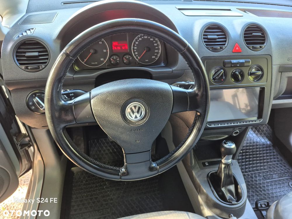 Volkswagen Caddy - 4