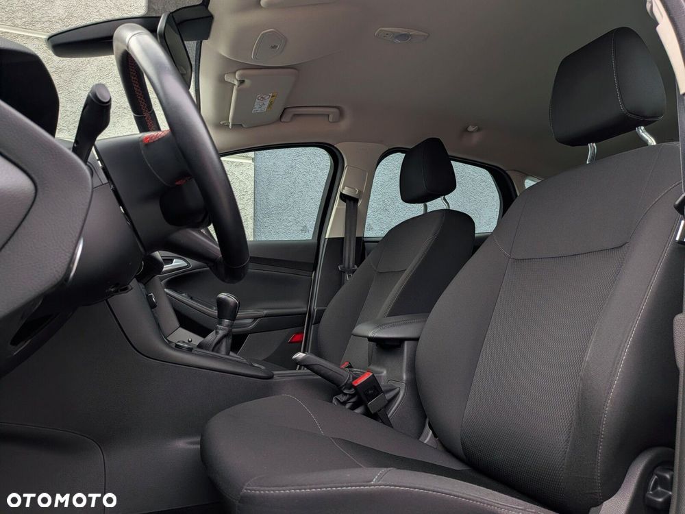 Ford Focus 1.6 Platinium X - 9