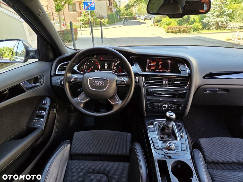 Audi A4 Limousine 2.0 TDI - 32