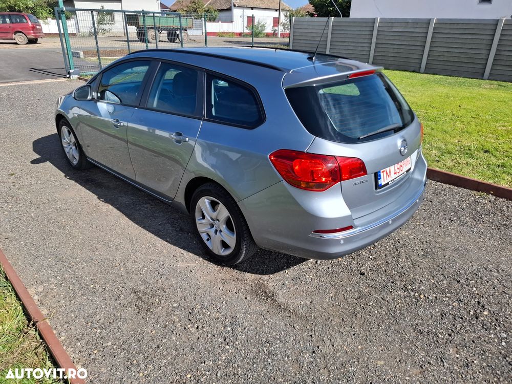 Opel Astra 1.7 CDTI DPF Cosmo - 3