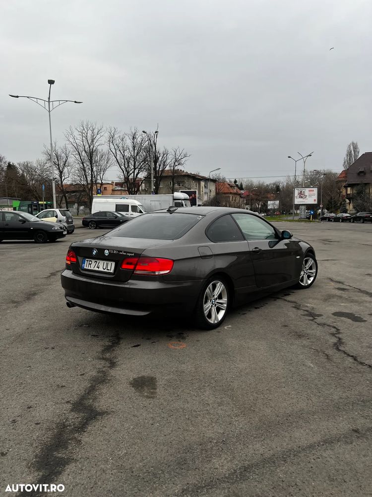 BMW Seria 3 320d - 10