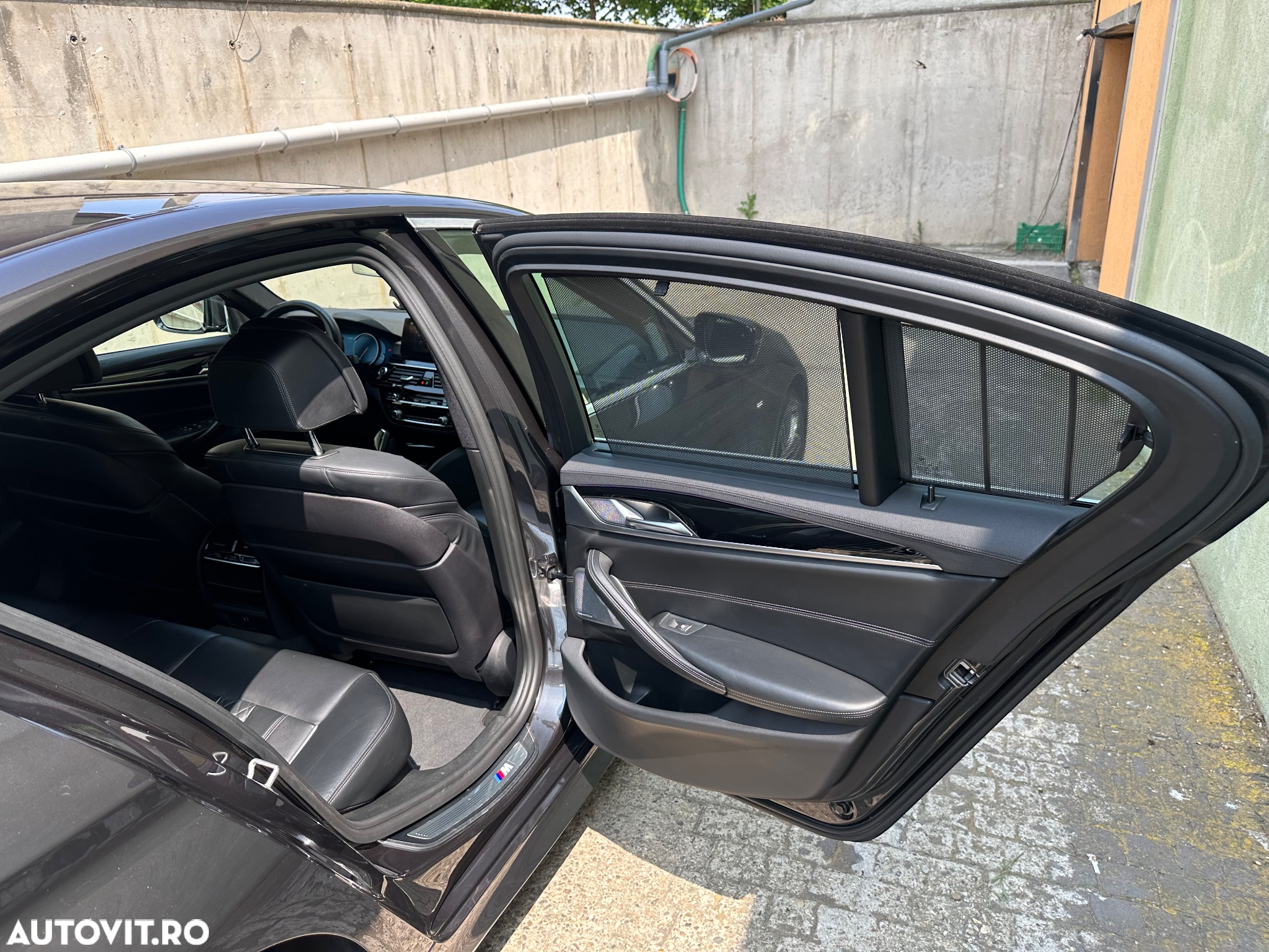 BMW Seria 5 520d AT - 14