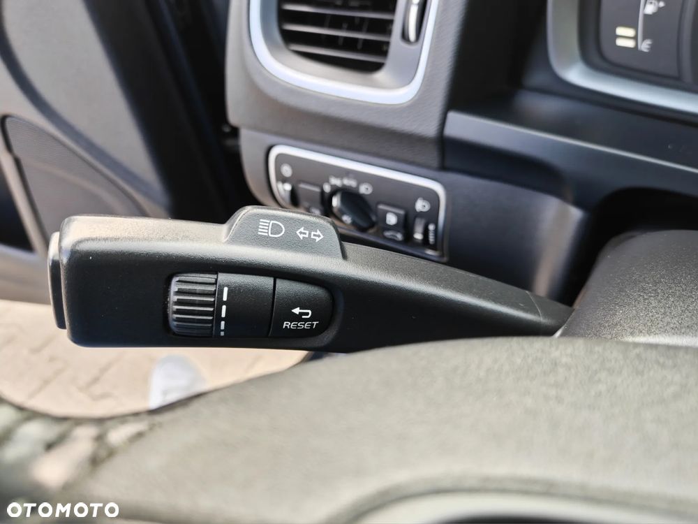 Volvo V60 D2 - 28