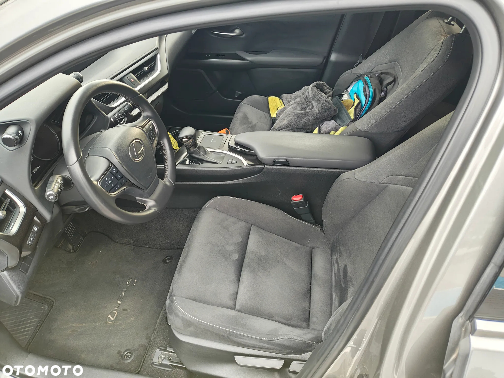 Lexus UX 250h GPF Business Edition 2WD - 8