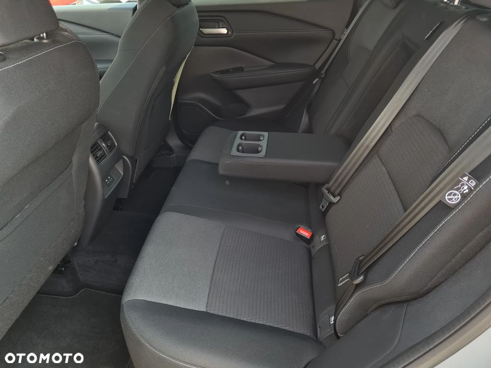 Nissan Qashqai 1.3 DIG-T MHEV N-Connecta - 18