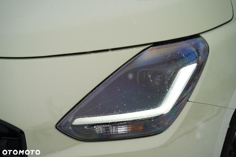 Suzuki Swift 1.2 Dualjet SHVS Premium Plus - 27