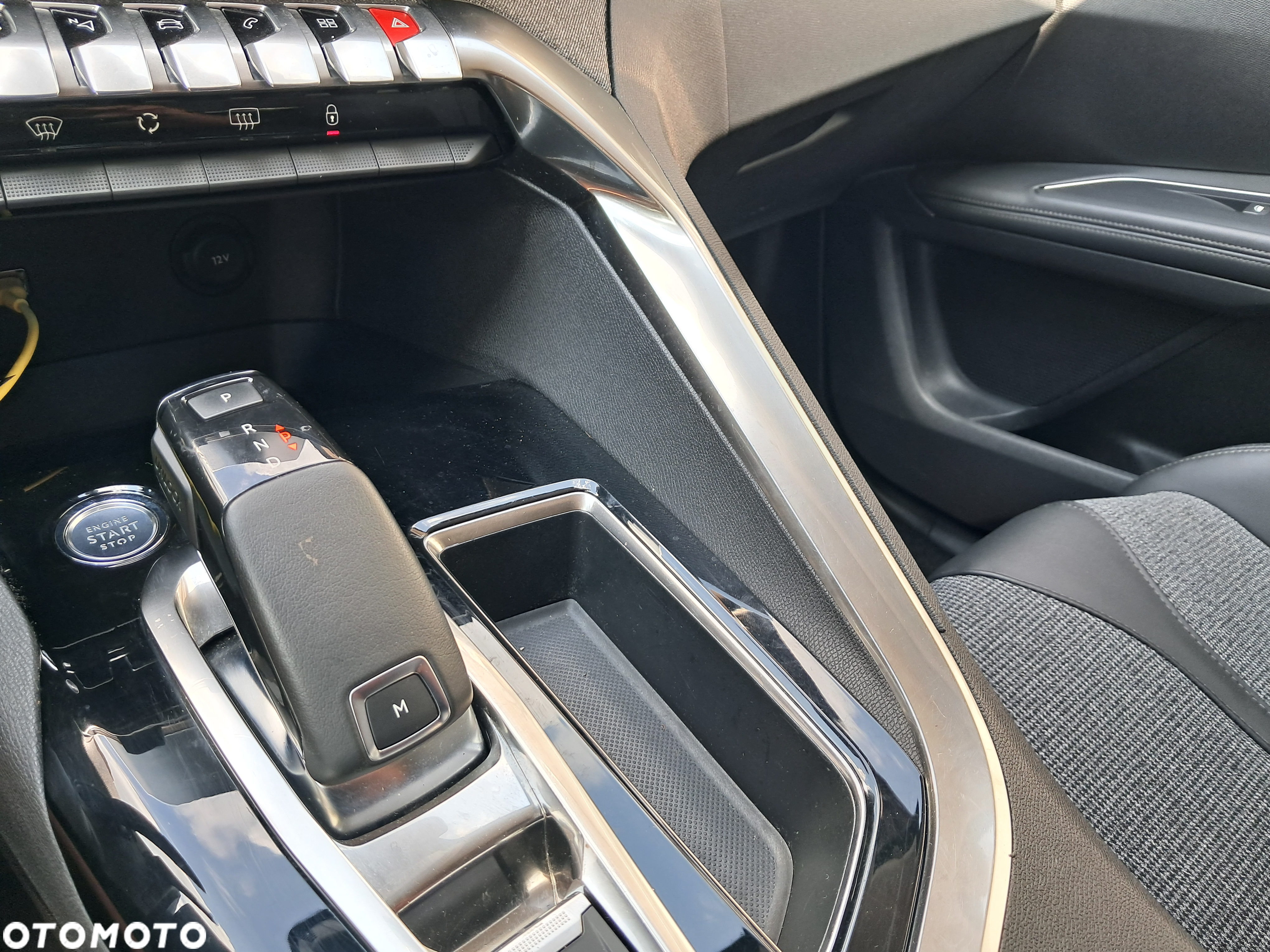 Peugeot 5008 1.5 BlueHDi Allure S&S EAT8 - 11