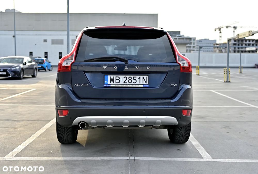 Volvo XC 60 D4 Momentum - 8