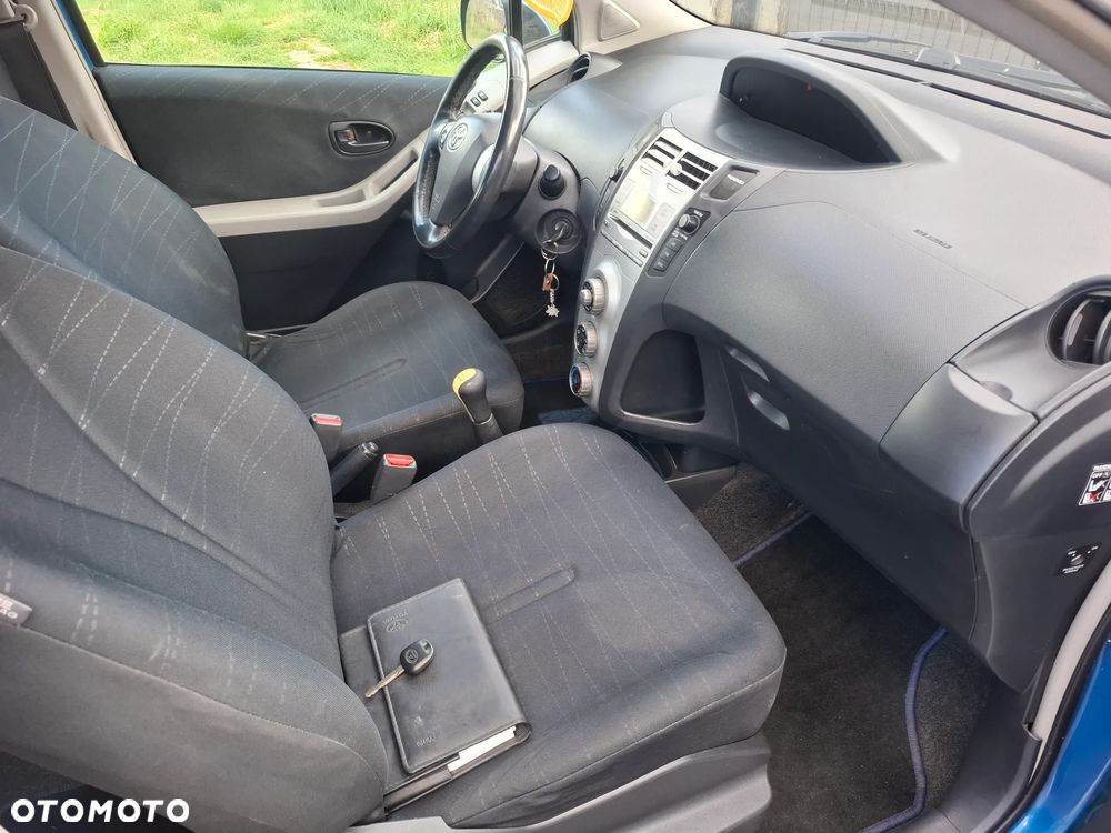 Toyota Yaris 1.3 VVT-i Travel - 26