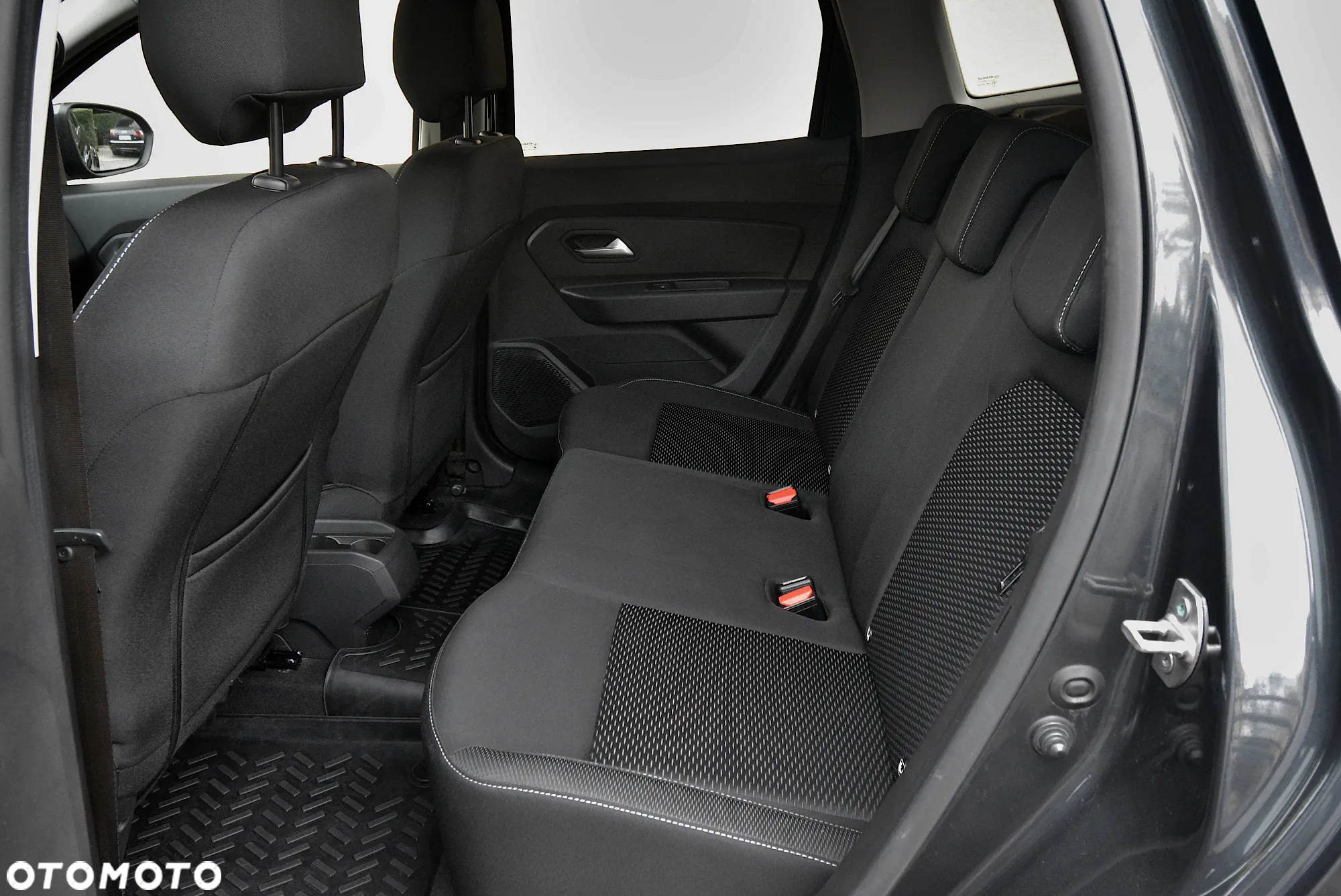 Dacia Duster 1.6 SCe Comfort - 19