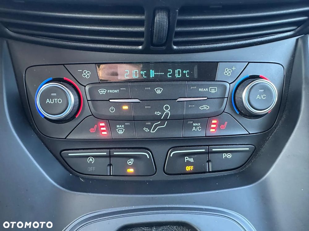 Ford Kuga 1.5 EcoBoost 4x4 Titanium - 14