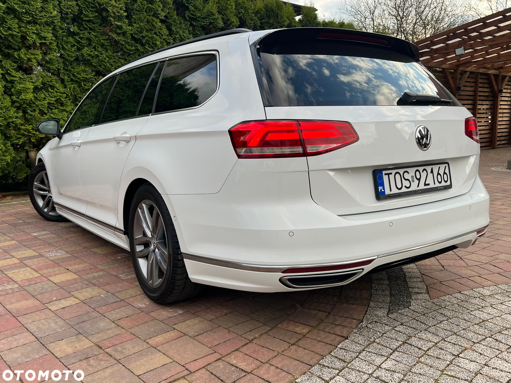 Volkswagen Passat - 15